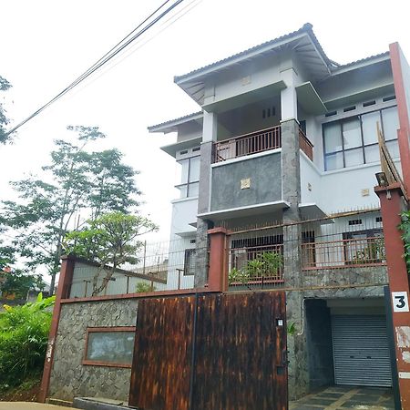 Villa Padasuka Raisa By Grorental 반둥 외부 사진